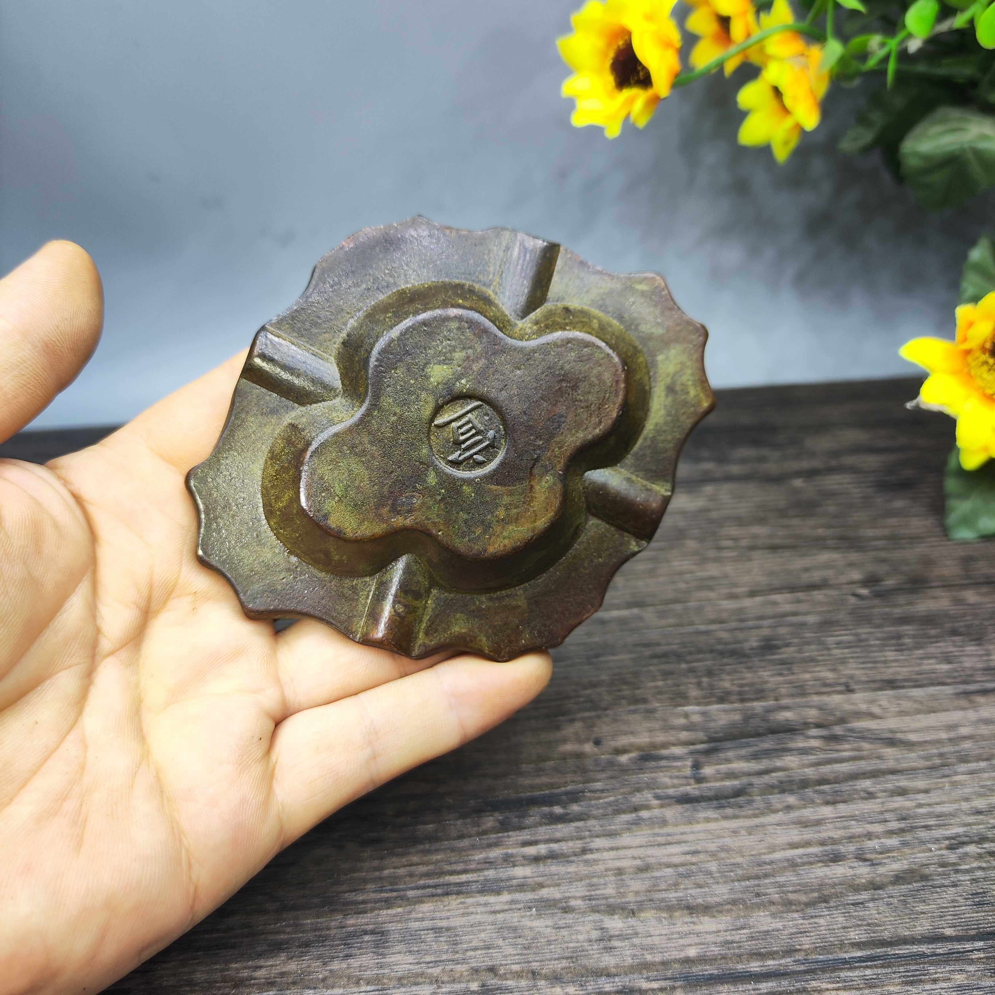 Vintage Brass Flower Rich Patt - Vintage Collectible Ashtrays incelemesi ve fiyatı