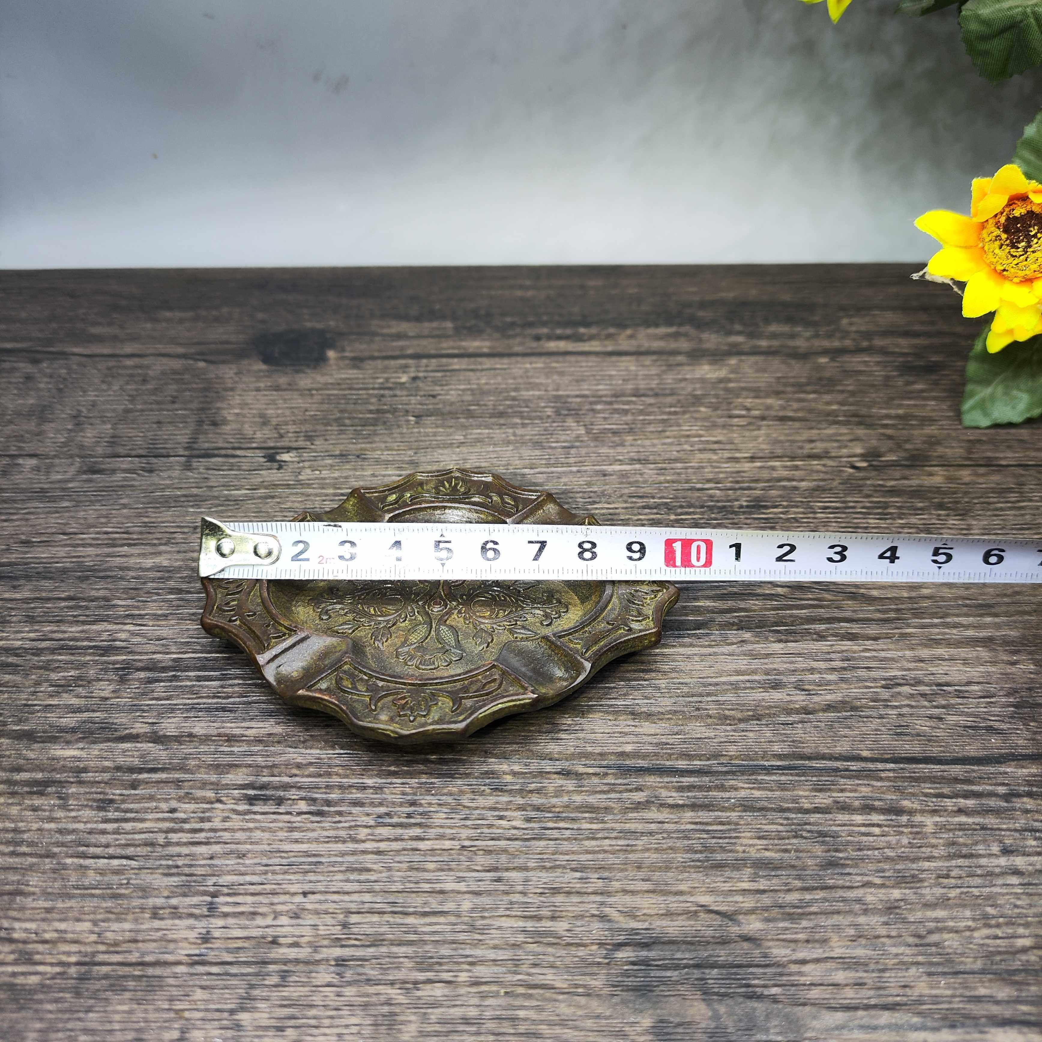 Vintage Brass Flower Rich Patt - Vintage Collectible Ashtrays incelemesi ve fiyatı