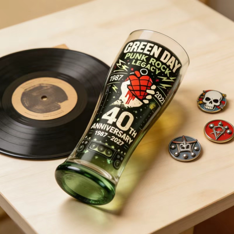Retro Punk Rock 40 Year Commem - Vintage Collectible Glass incelemesi ve fiyatı
