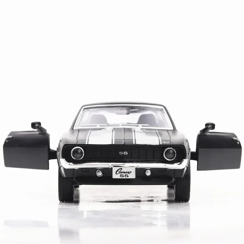 1:36 Chevrolet USA 1969 Camaro - Vintage And Collectible Toys incelemesi ve fiyatı