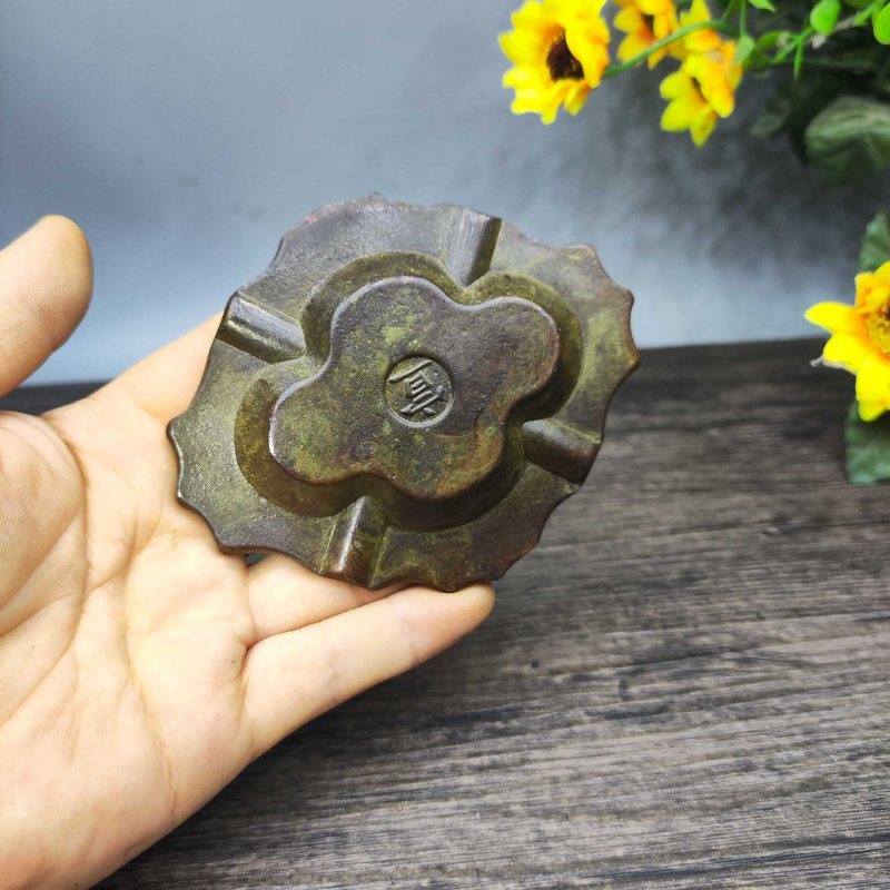 Antique collection, vintage -p - Vintage Collectible Ashtrays incelemesi ve fiyatı