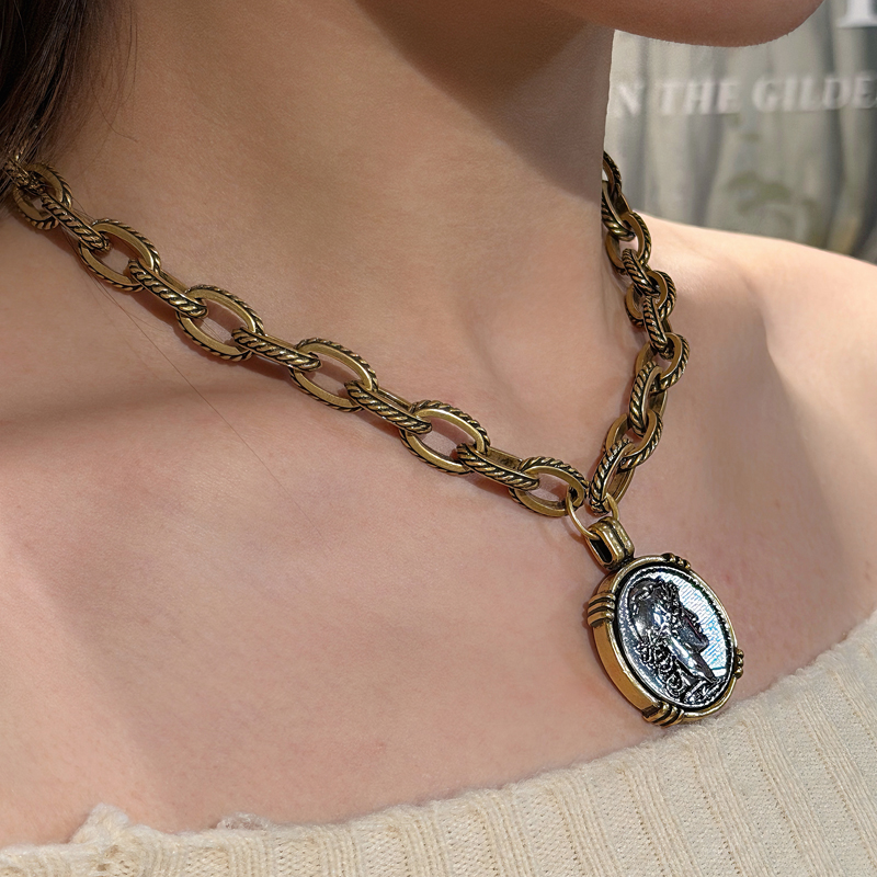 Vintage Chokers Necklace Ancie - Vintage Collectible Coins incelemesi ve fiyatı