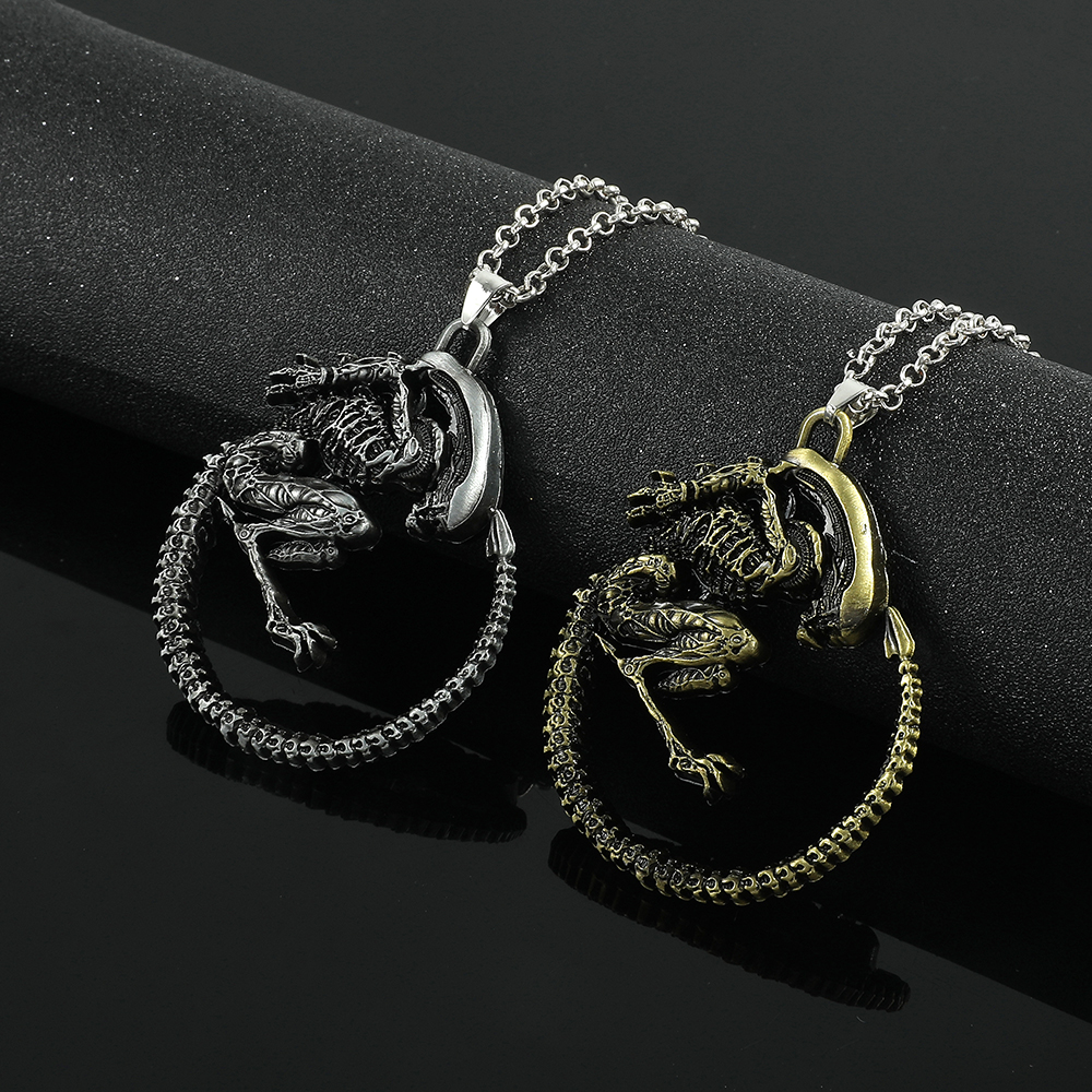 Gothic Alien Necklace - Vintag - Vintage Items incelemesi ve fiyatı